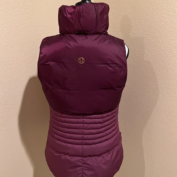 Lululemon down - Picture 3 of 9